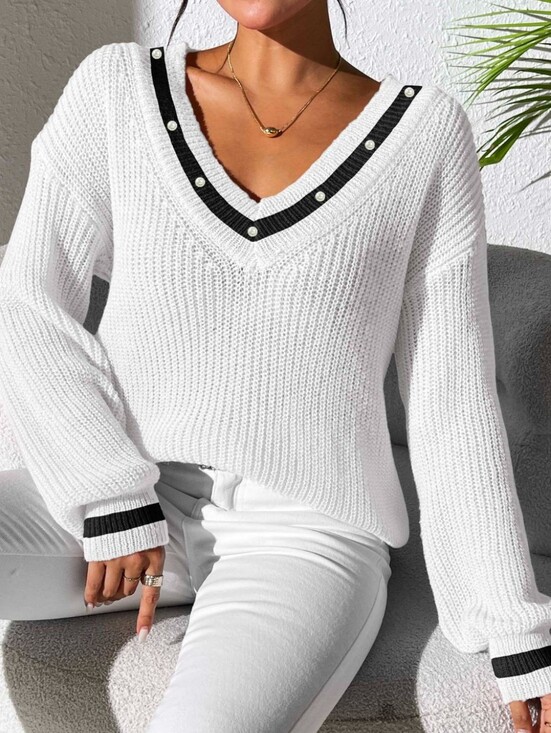 Harmony In Nature Sweaters - Bordered Beauty Sweater - White
